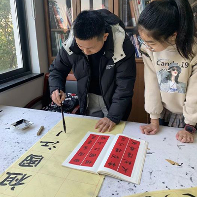 40分钟书法体验课 专业老师指导 完备的课程设置